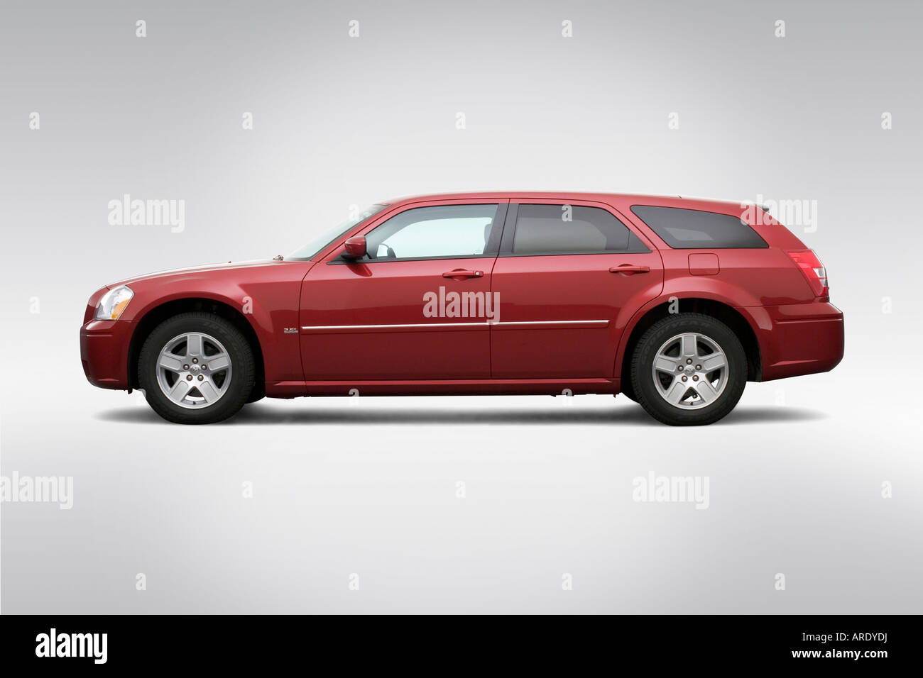 2005 Dodge Magnum SXT in Red - Drivers Side Profile Stock Photo