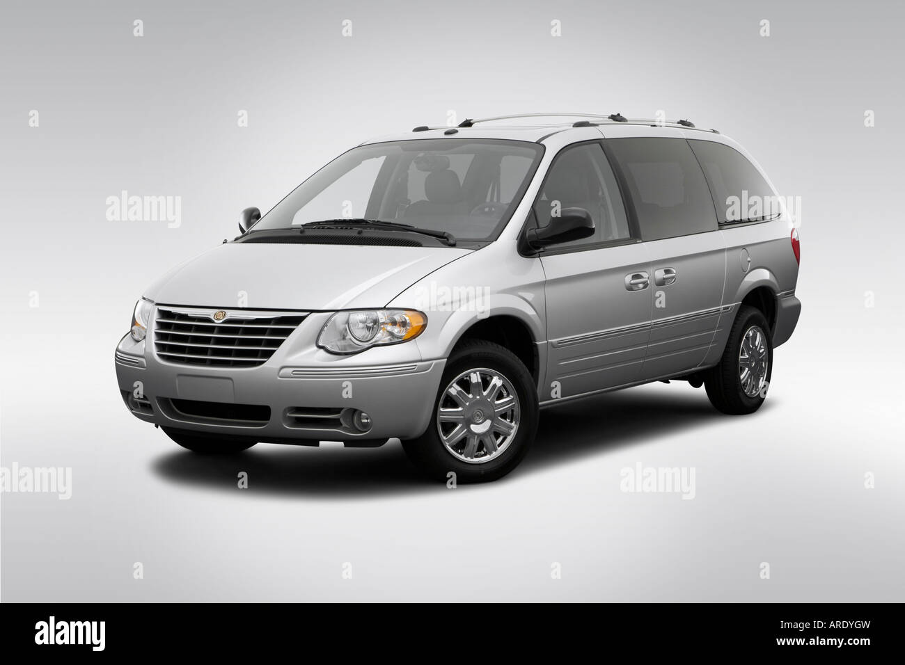 silver chrysler minivan