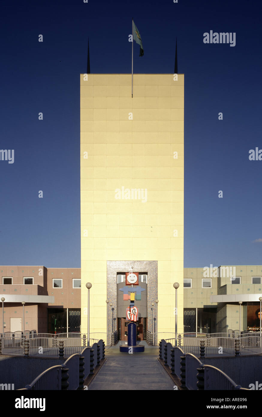 AUSSTELLUNGEN IN GRONINGEN visual data 6