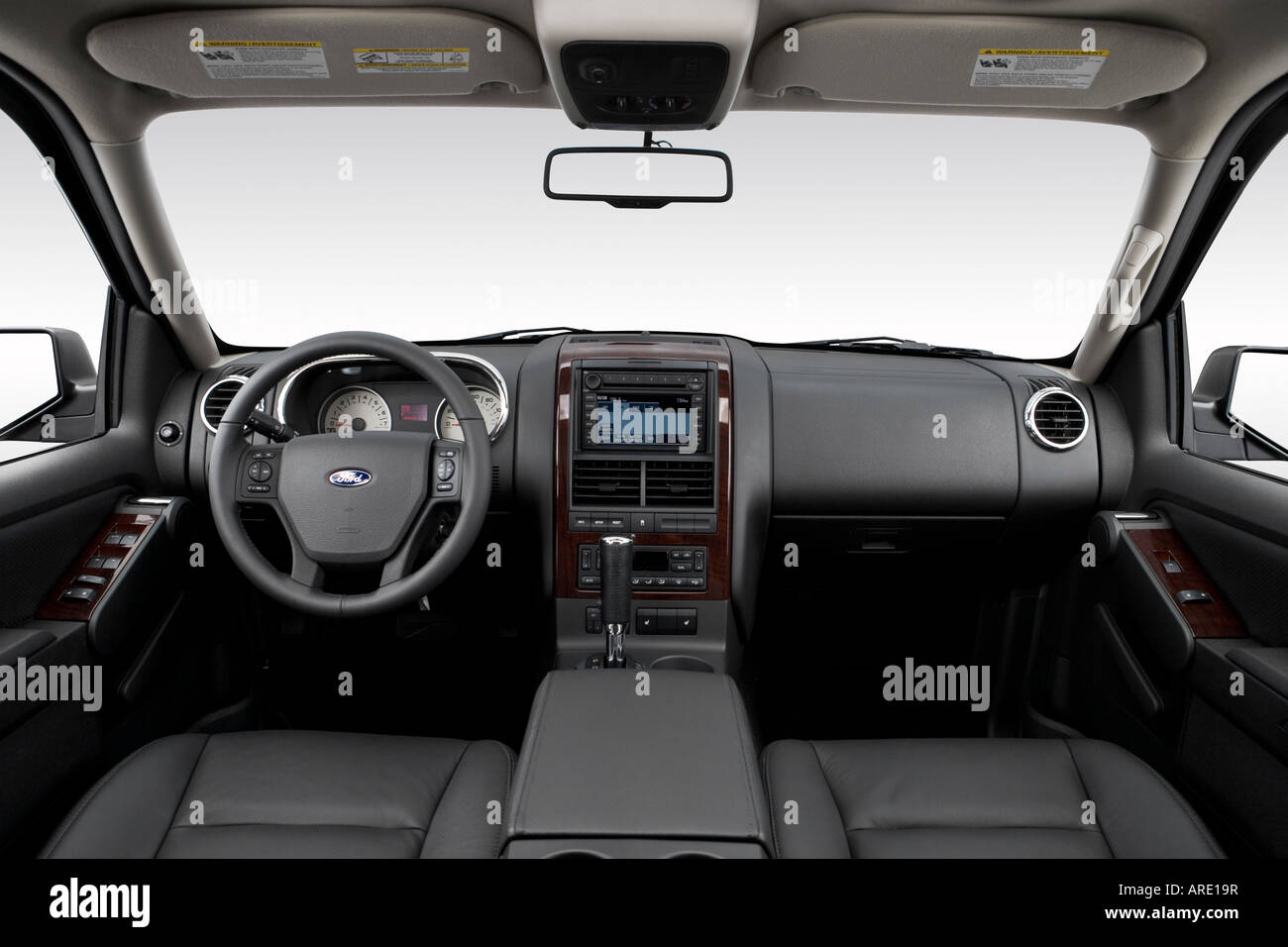 2006 Ford Explorer Limited In Black Dashboard Center Console Gear Stock Photo Alamy