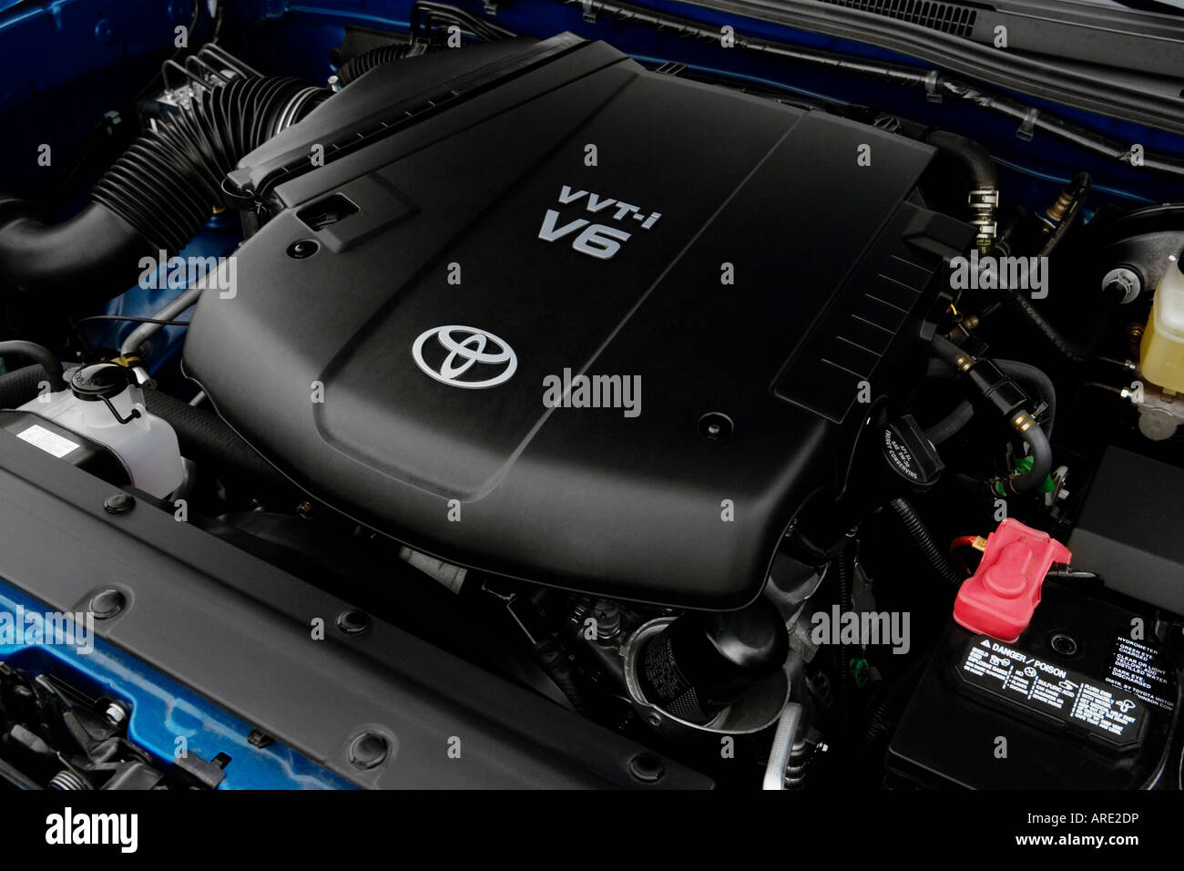 05 Toyota Tacoma Xrunner In Blue Engine Stock Photo Alamy 05 Toyota Tacoma Xrunner In Blue Engine Stock Photo Alamy
