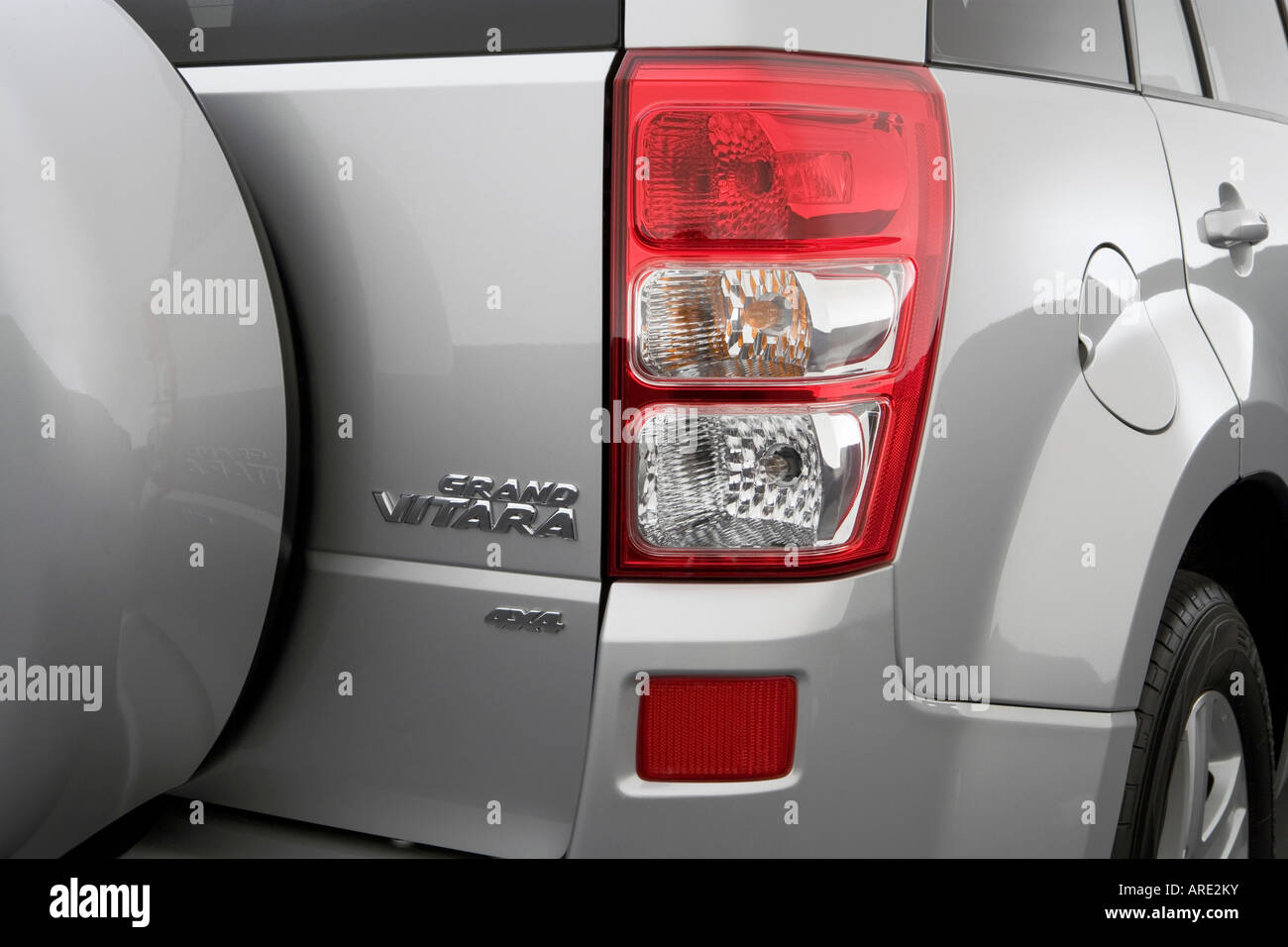 2006 suzuki grand vitara luxury hi-res stock photography and images - Alamy