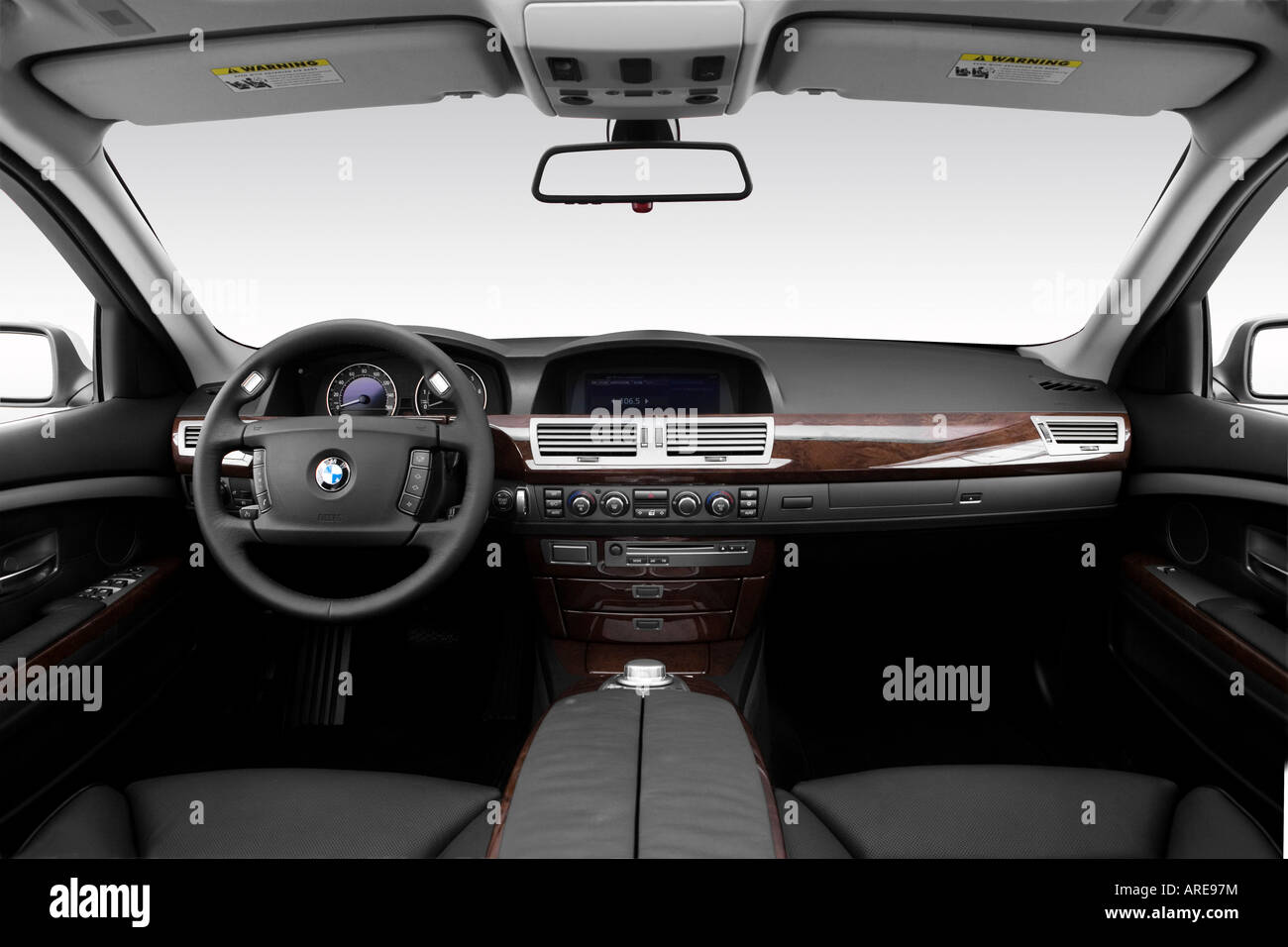 2006 BMW 7-series 750i in Silver - Dashboard, center console, gear ...