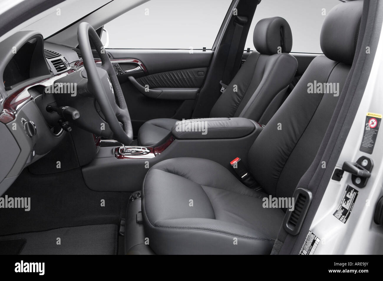 2006 Mercedes-Benz S500 in Silver - Front seats Stock Photo