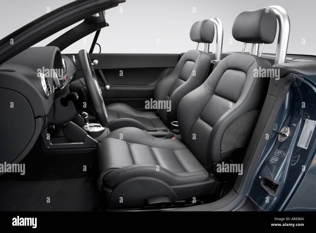 audi tt front seats