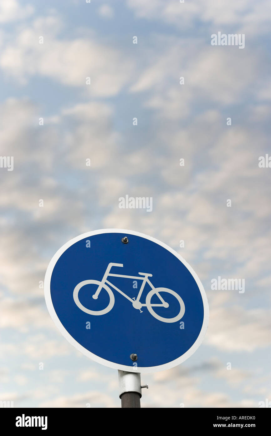 Circular cycle path hires stock photography and images Alamy