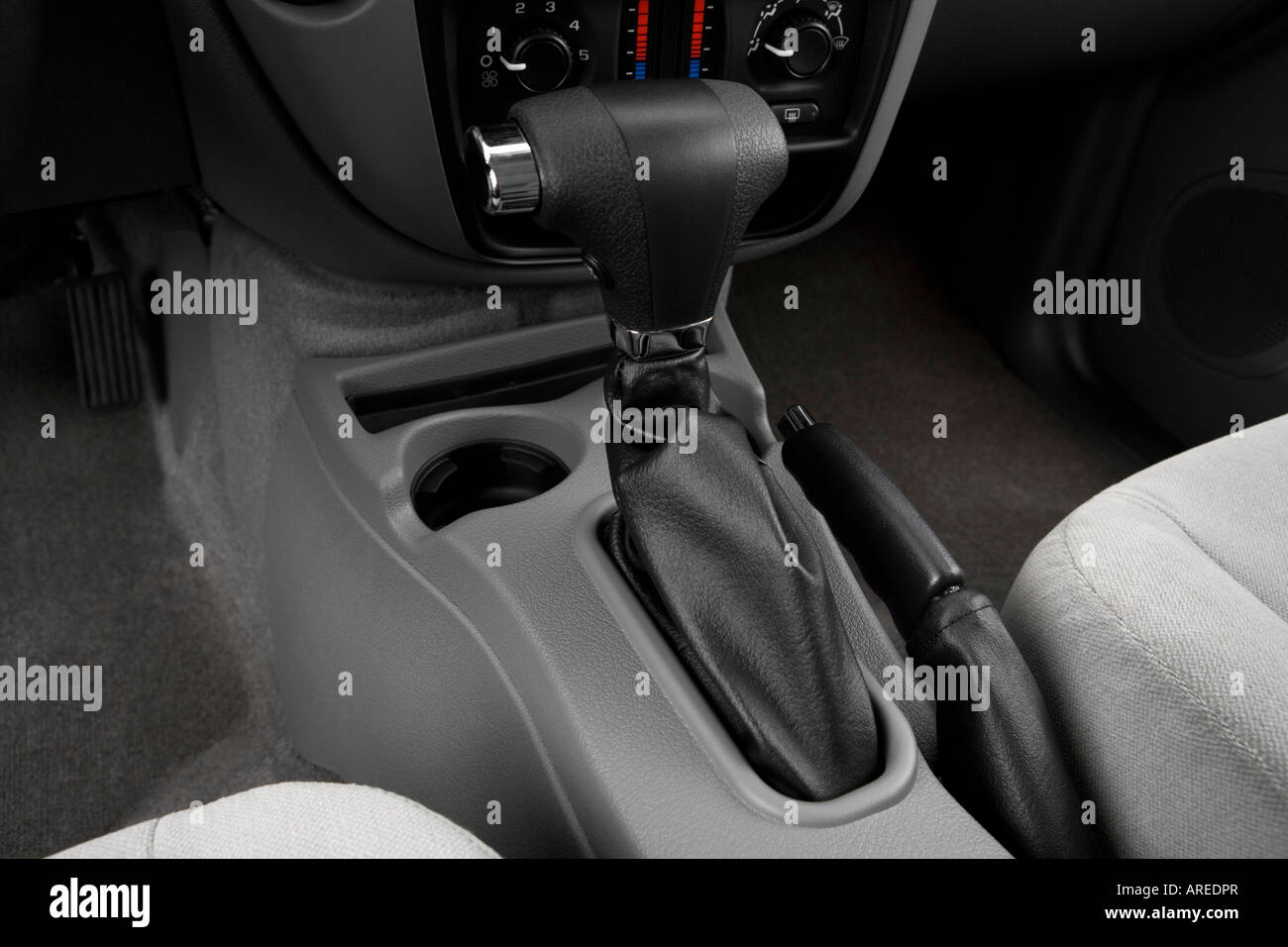 2006 Chevrolet TrailBlazer LS in Gray Gear shifter/center console