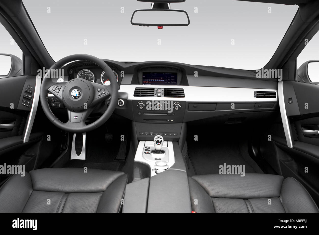 2006 Bmw M5 In Silver Dashboard Center Console Gear Shifter View Stock Photo Alamy