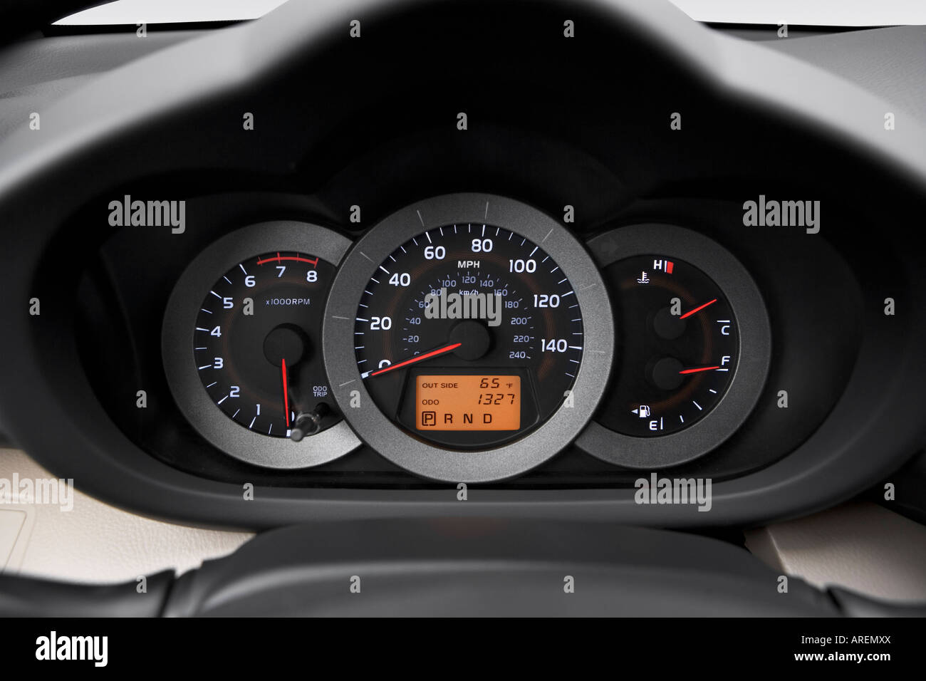 2006 Toyota RAV4 Limited in Beige Speedometer/tachometer Stock Photo