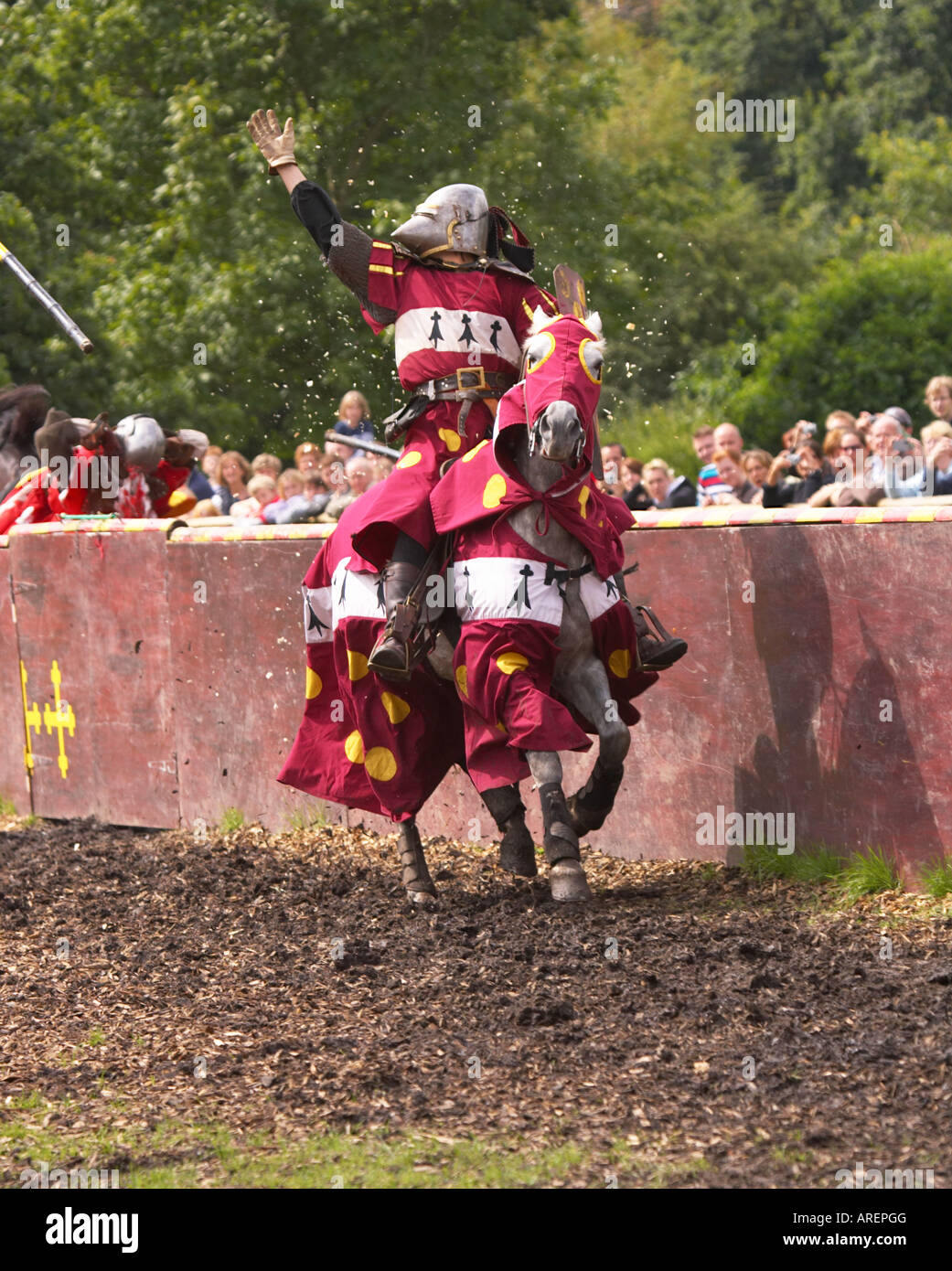 Jousting horse hires stock photography and images Alamy