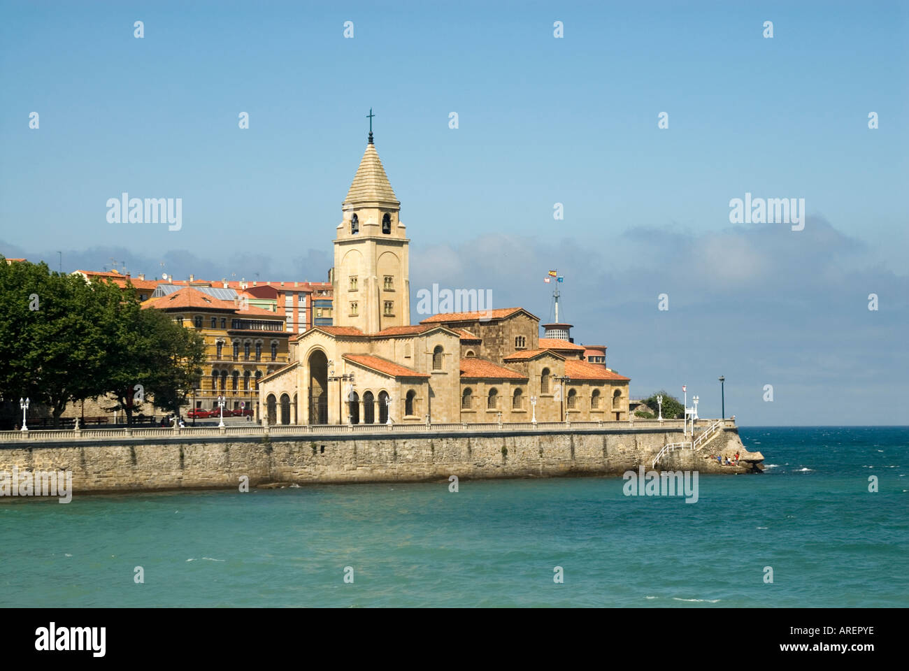 Iglesia de san pedro gijon hi-res stock photography and images - Alamy