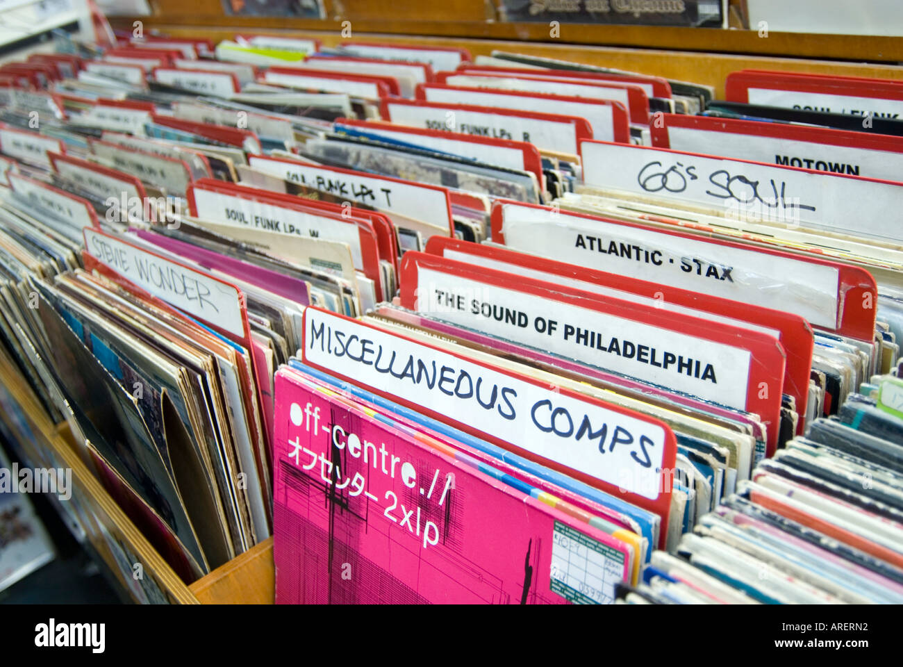 Rows of miscellaneous secondhand vinyl records in shop in Notting Hill, London  England UK Stock Photo - Alamy