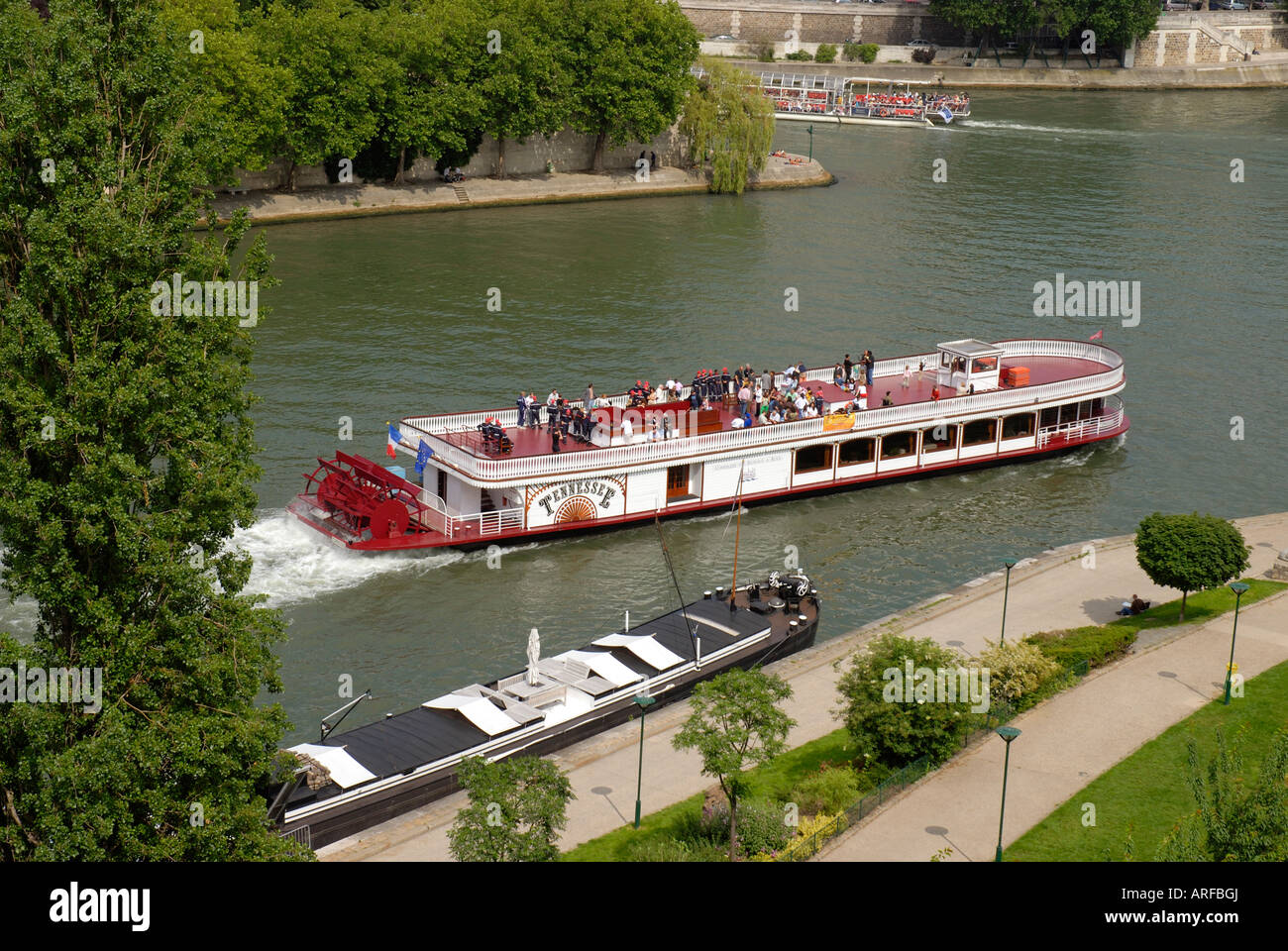 Jardin Tino Rossi garden Quai Saint Bernard Quay Seine river Paris