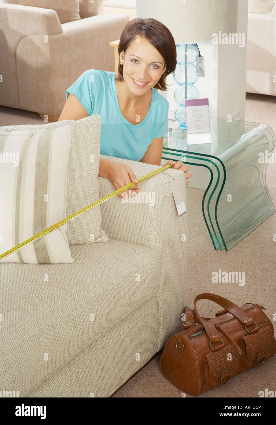 шопоголизм. магазин на диване. магазин на диване. женский магазин на диване. домашний шоппинг.