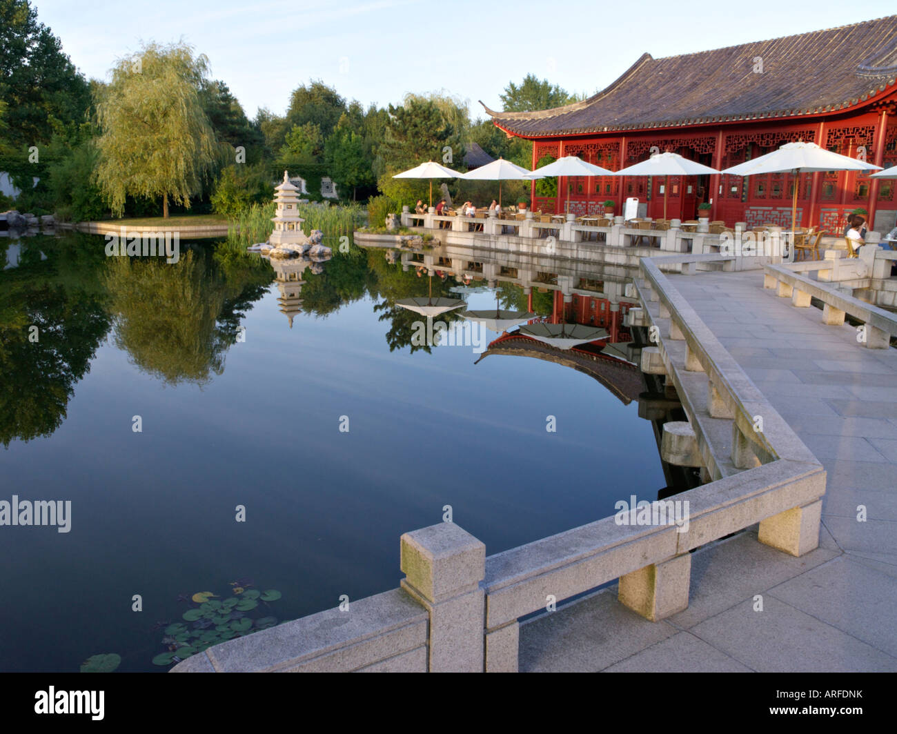 Chinese Garden, Erholungspark Marzahn, Berlin, Germany Stock Photo Alamy
