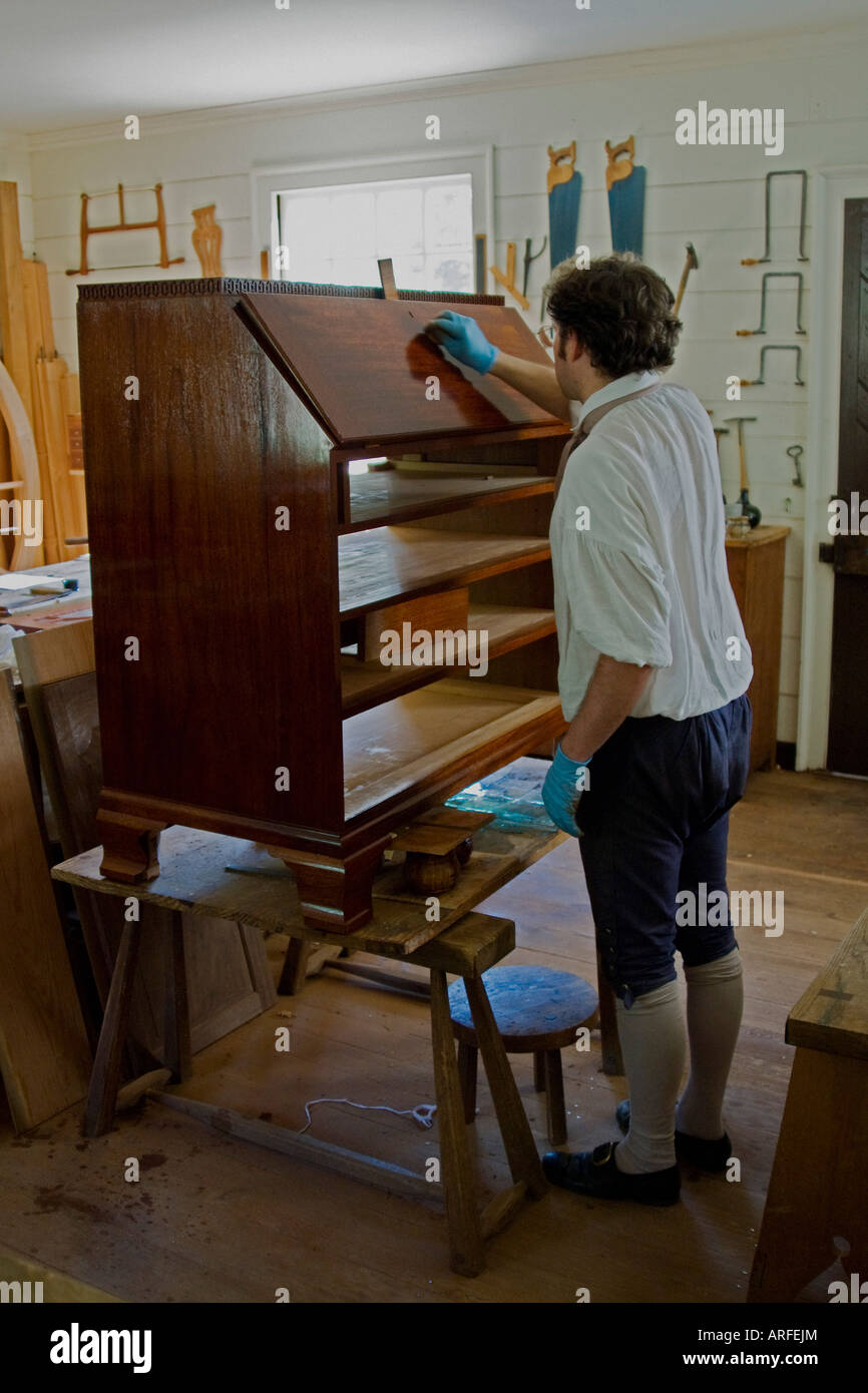 Cabinetmaker at work in colonial williamsburg shop stock photo alamy