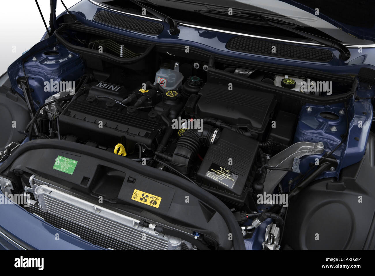 2007 MINI Cooper in Blue - Engine Stock Photo - Alamy