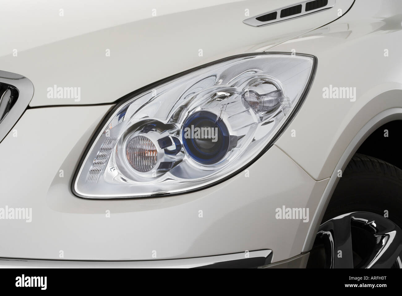 2008 buick enclave cxl in hires stock photography and images Alamy