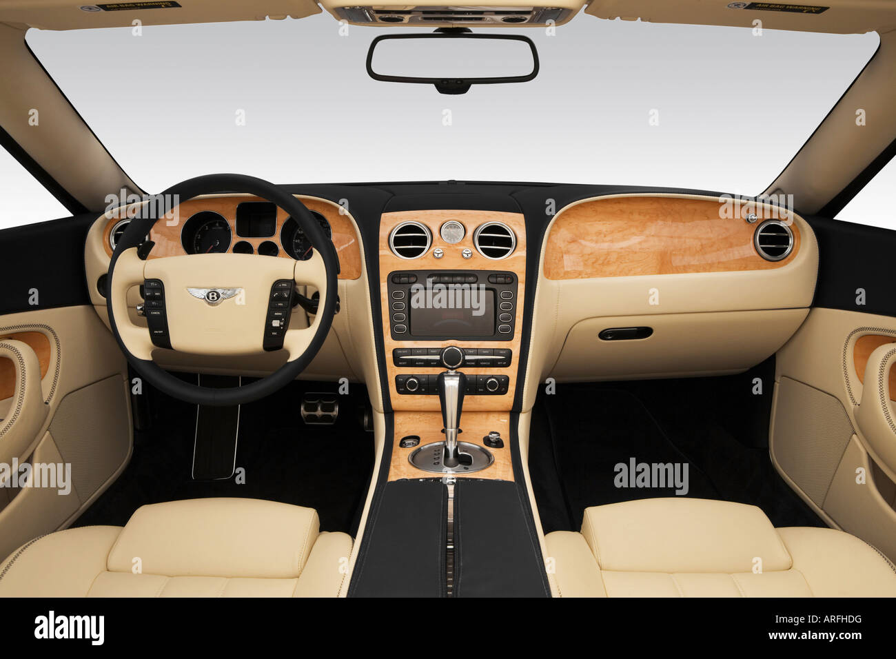 2007 Bentley Continental GTC in Blue - Dashboard, center console, gear shifter view Stock Photo