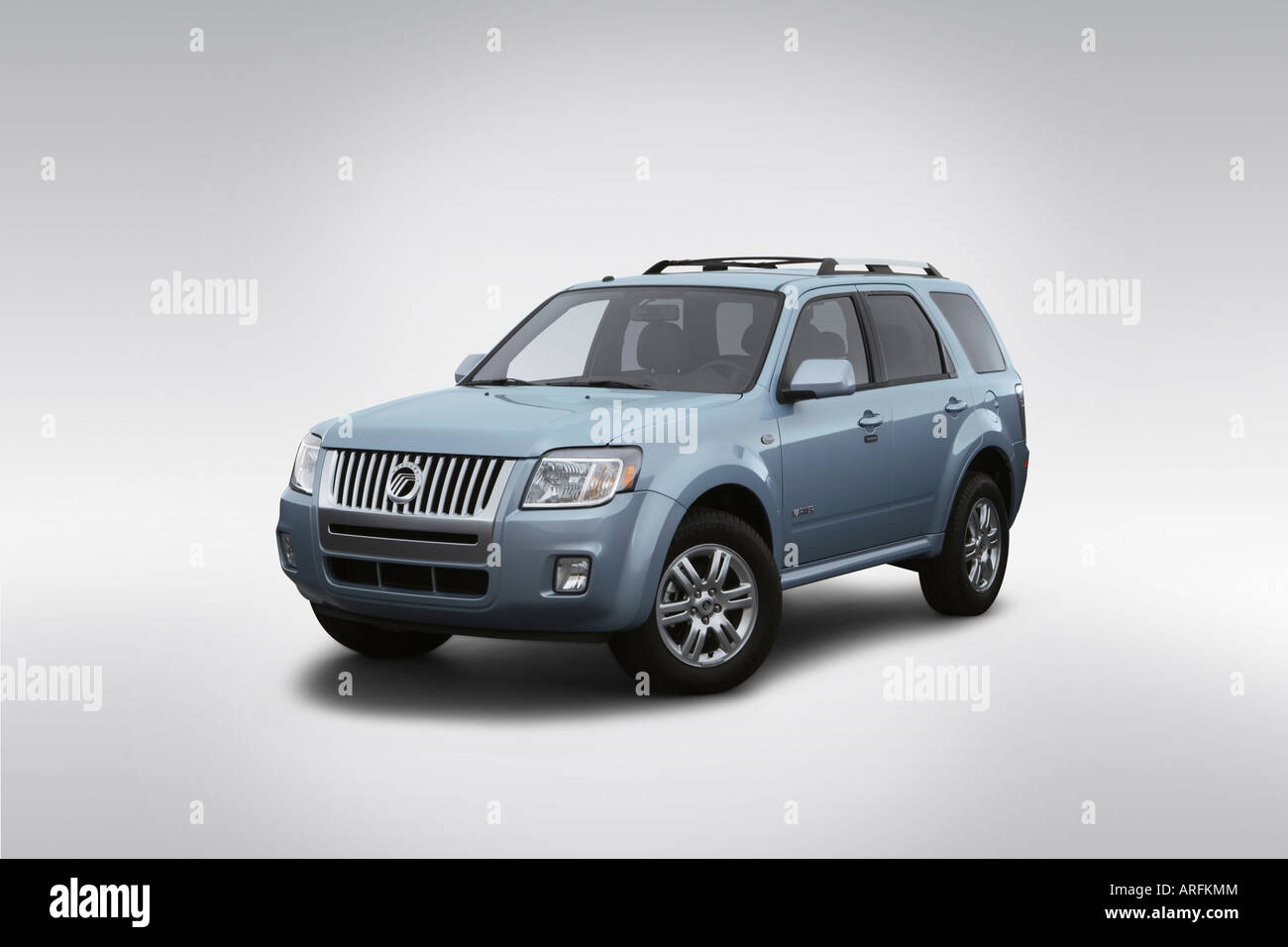 2008 Mercury Mariner Premier V6 in Blue - Front angle view