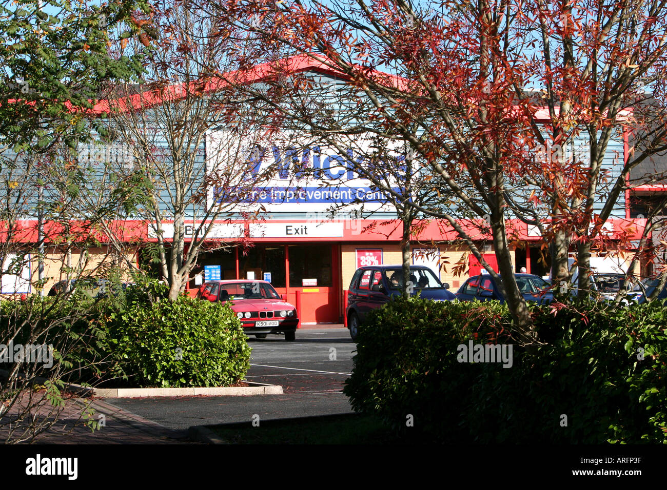 diy chain car park Stock Photo Alamy