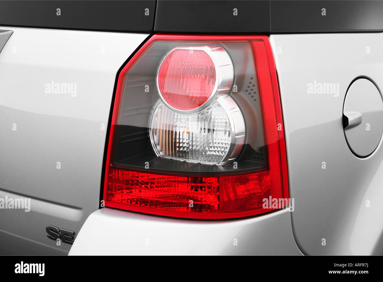 2008 Land Rover LR2 SE in Silver - Tail light Stock Photo - Alamy