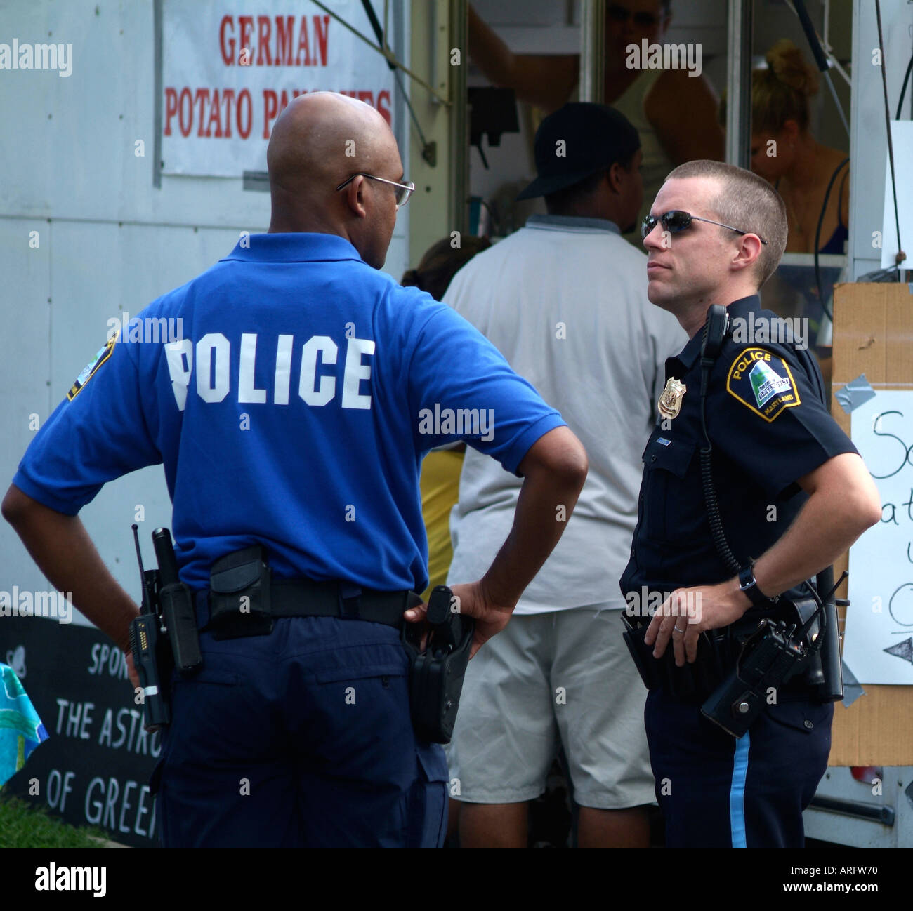 2 police officers talking Stock Photo