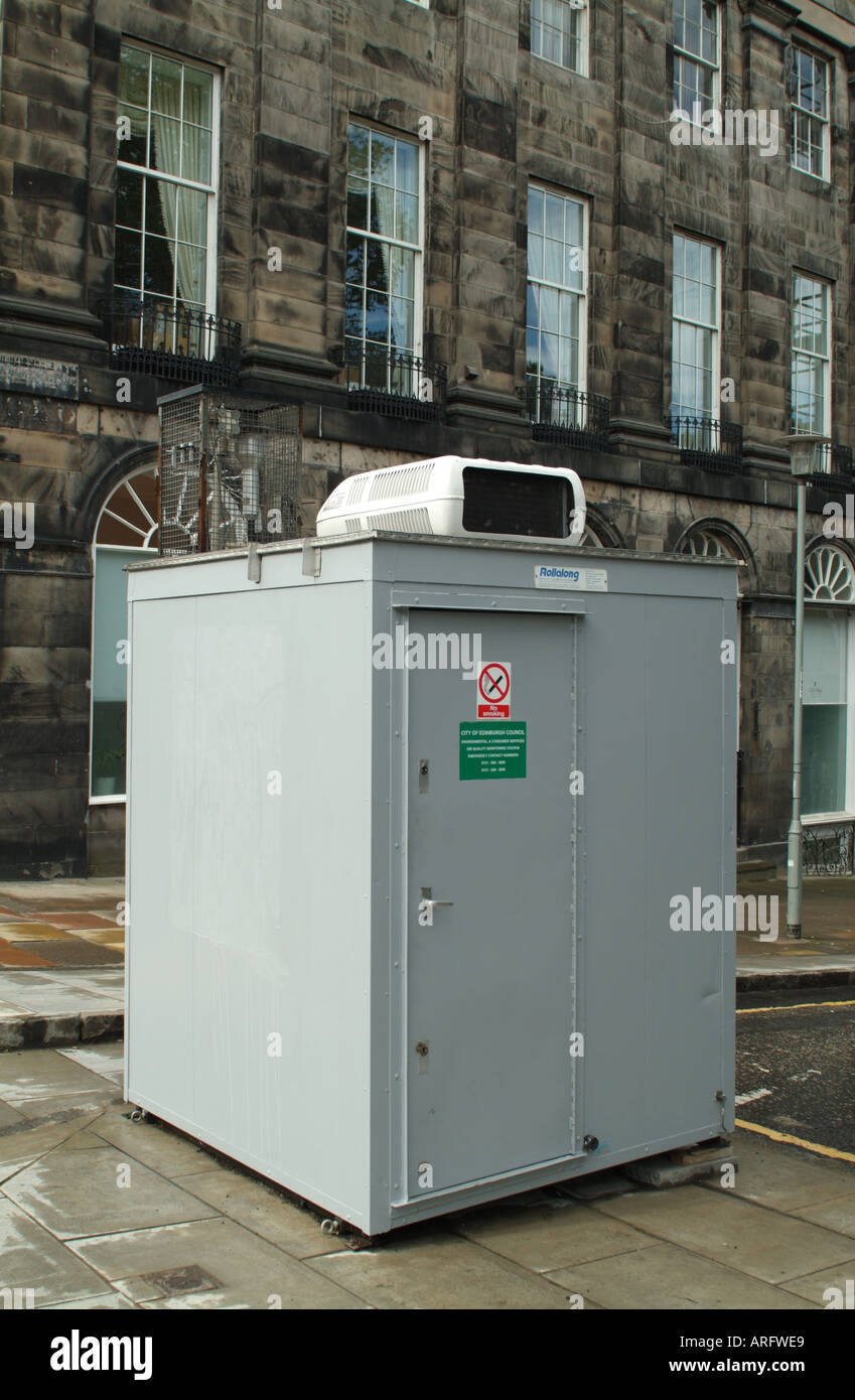 Air quality monitoring station on Queen Street, Edinburgh, Scotland, UK Stock Photo