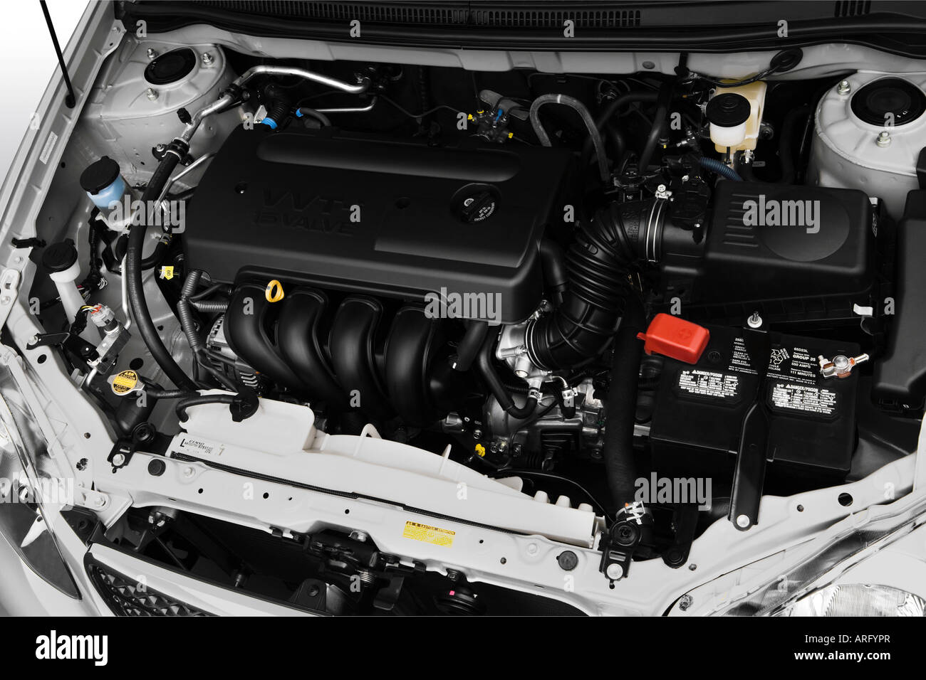 08 Toyota Corolla S In Silver Engine Stock Photo Alamy