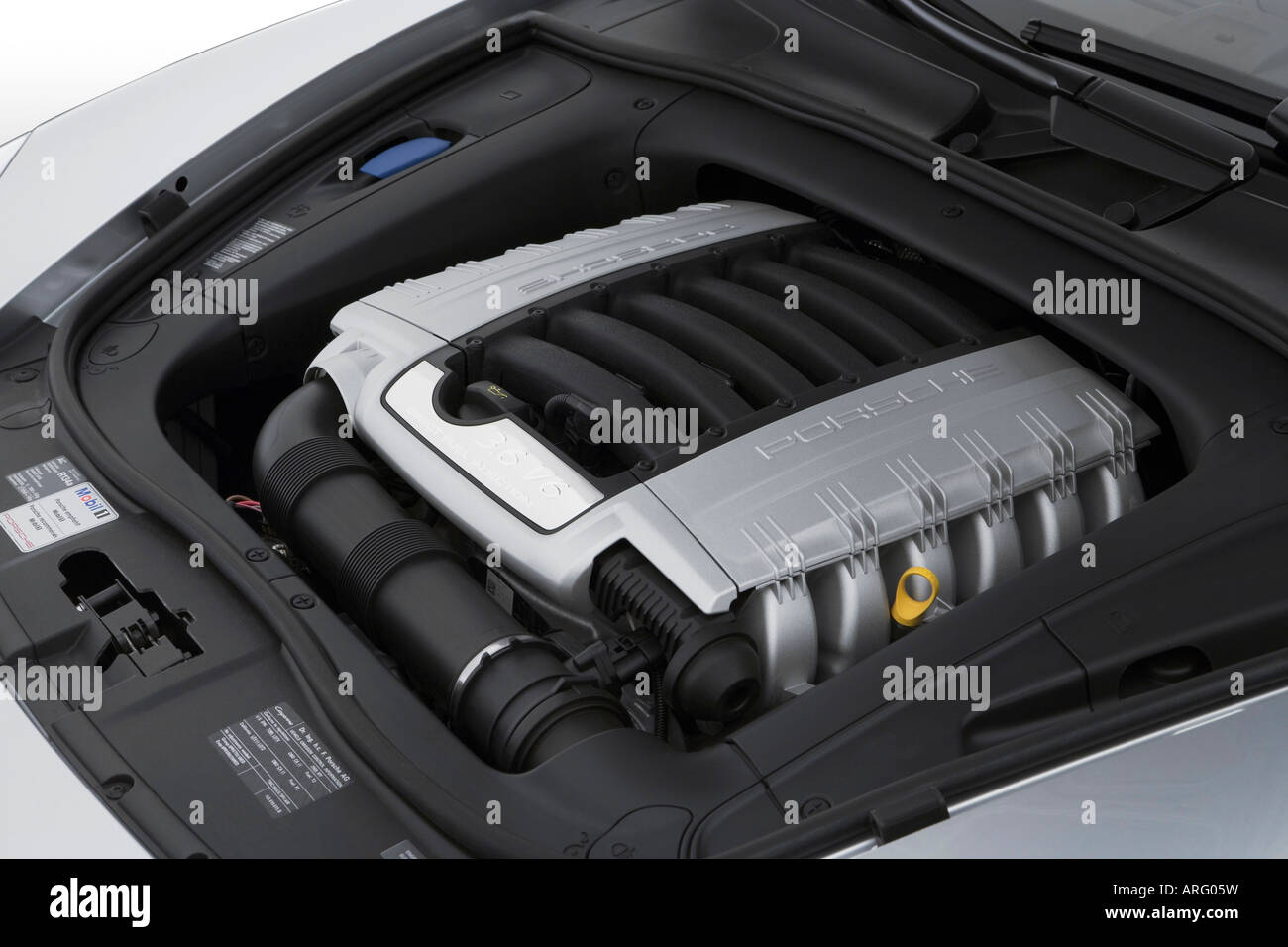 2008 Porsche Cayenne V6 in Silver - Engine Stock Photo - Alamy