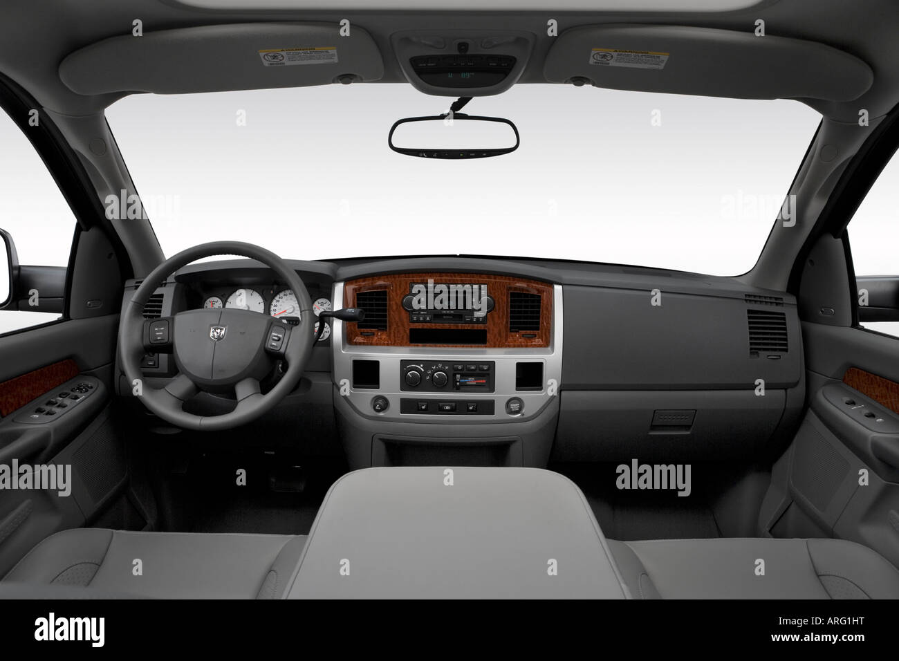 2007 Dodge Ram 2500 Laramie in Blue - Dashboard, center console, gear  shifter view Stock Photo - Alamy
