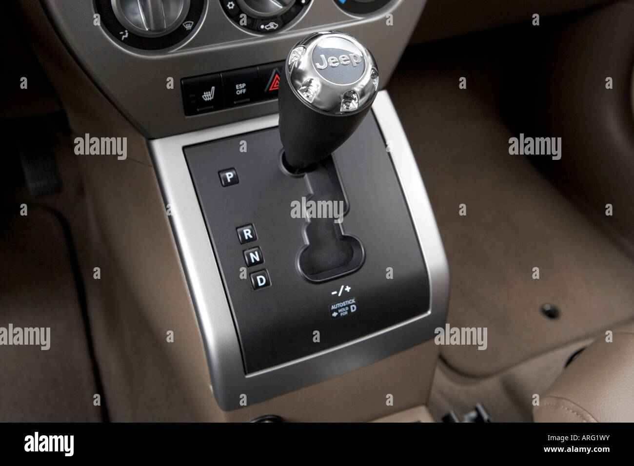2007 Jeep Compass Limited in Red Gear shifter/center console Stock