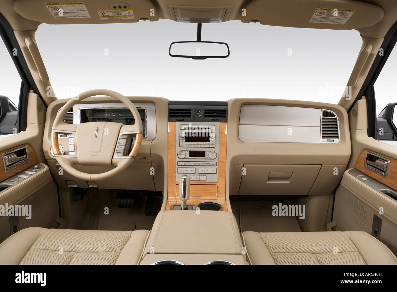 2007 Lincoln Navigator Ultimate in Black - Dashboard, center console ... 2007 Lincoln Navigator Ultimate in Black - Dashboard, center console ...