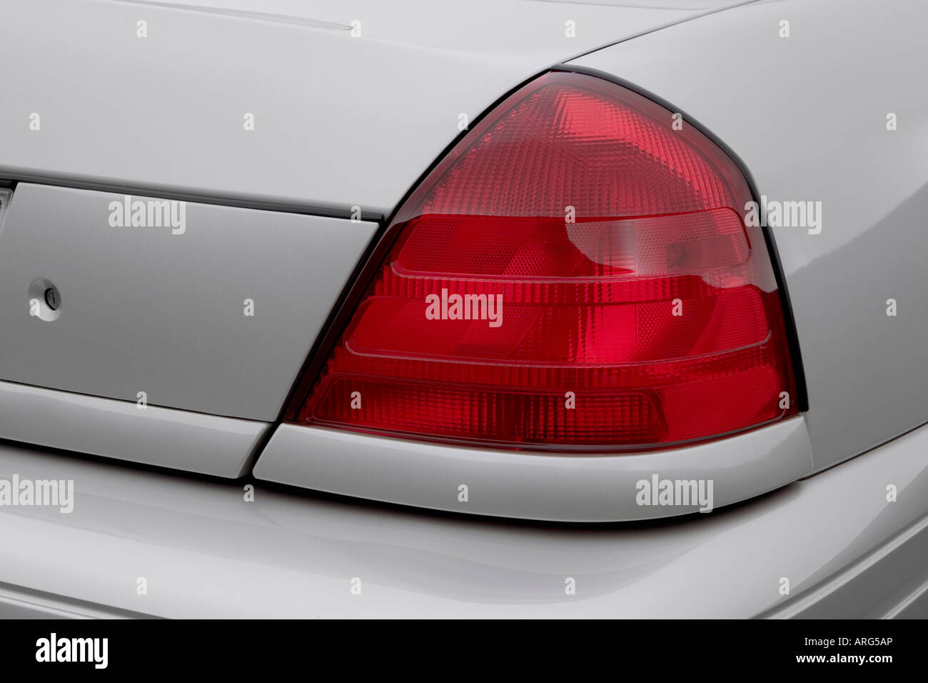 2007 Ford Crown Victoria LX in Silver - Tail light Stock Photo - Alamy