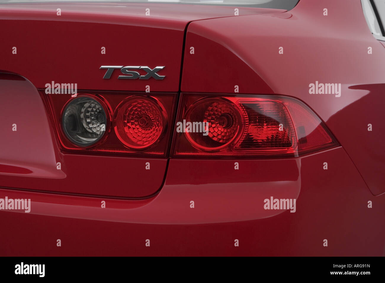 2007 Acura TSX in Red - Engine Stock Photo - Alamy