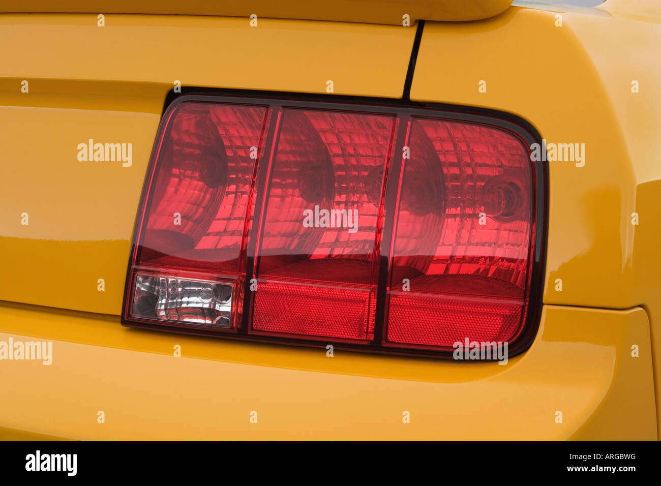 2007 mustang tail lights deals