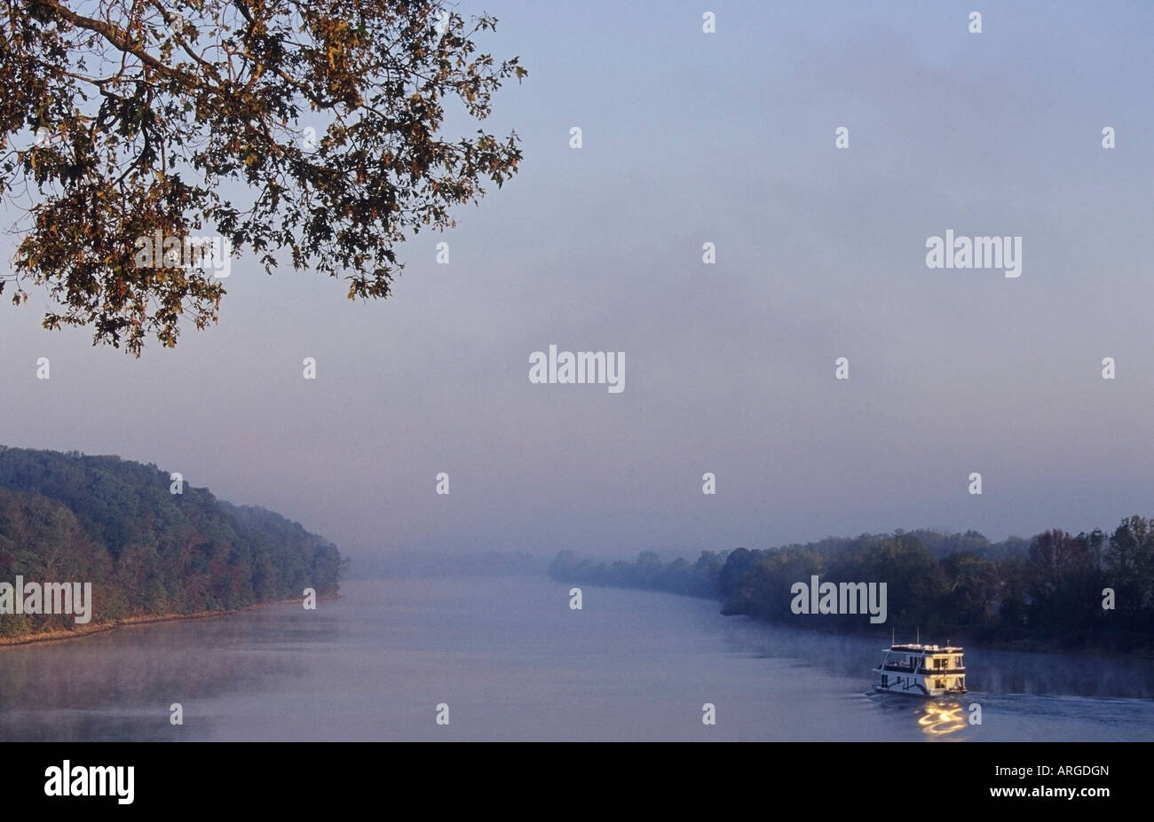 Houseboat Of Tennessee High Resolution Stock Photography And Images Alamy
