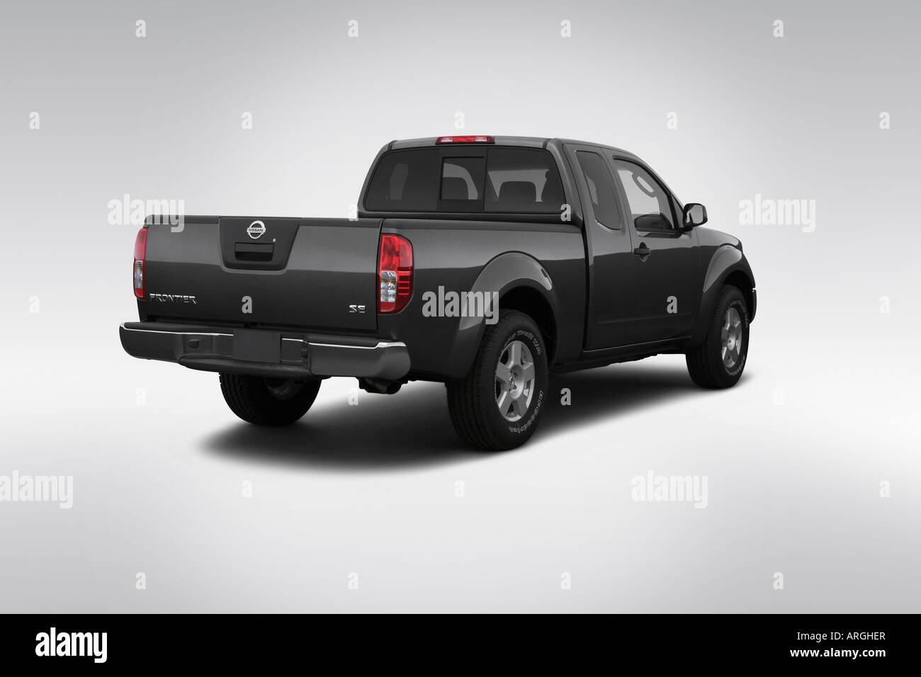 2007 Nissan Frontier SE in Gray - Rear angle view Stock Photo - Alamy