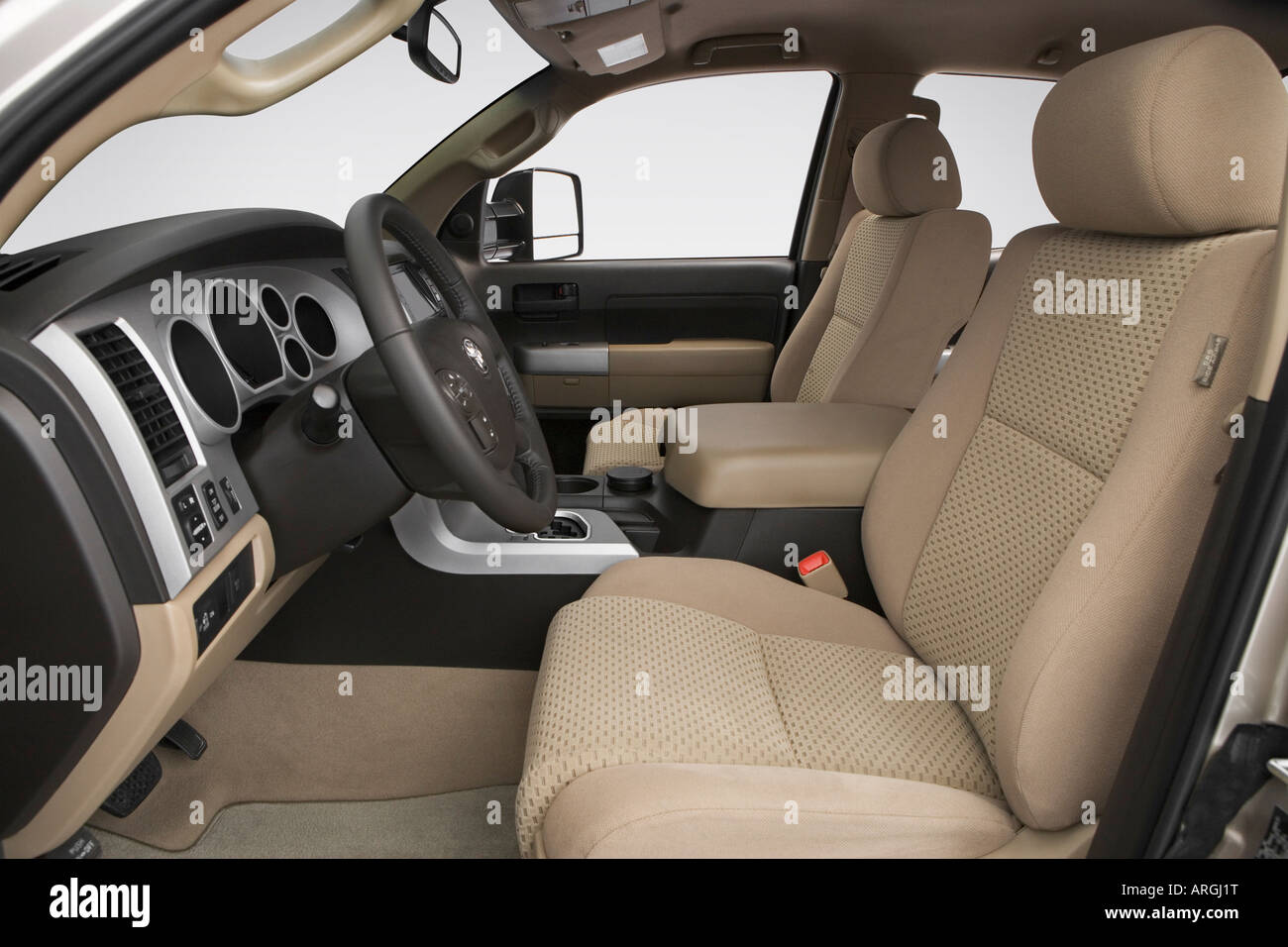 2007 Toyota Tundra Sr5 V8 In Beige Front Seats Stock Photo