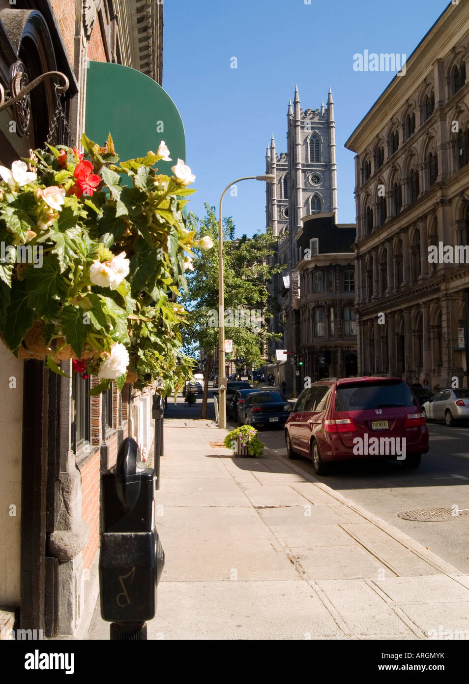 Rue Notre Dame looking towards the Basilique Notre Dame de Montreal in