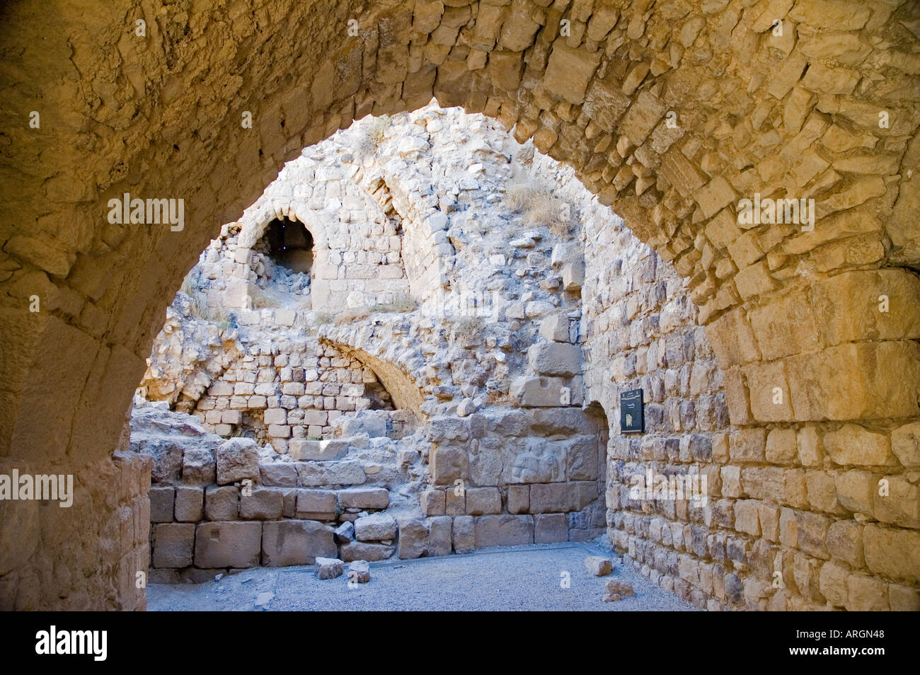 Stone walls and arch, Karak, Kerak, Crusader castle, redoubt, Hashemite Kingdom of Jordan, Middle East. DSC_5255 Stock Photo
