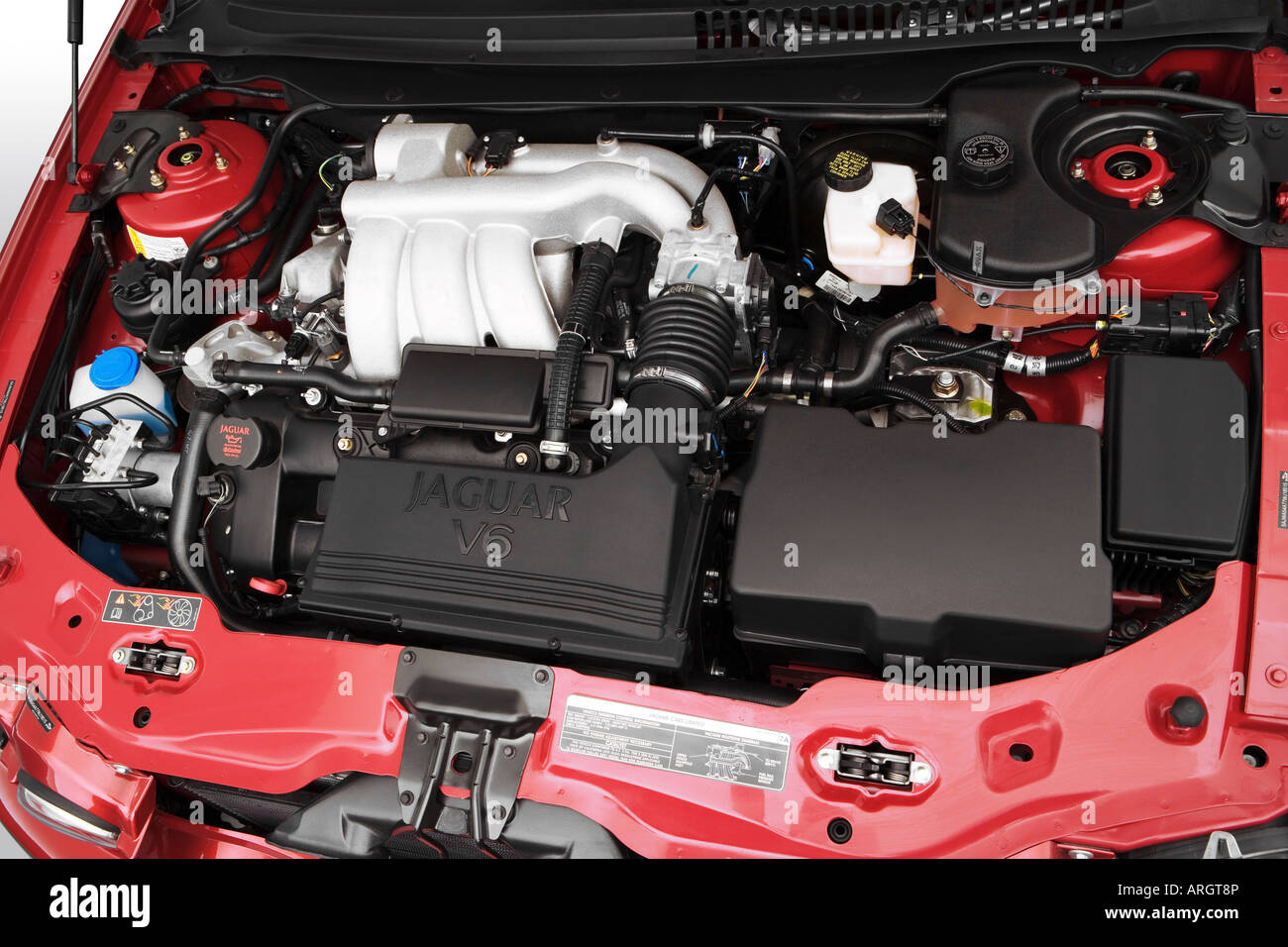 X Type Engine Bay Type 5 engine hi-res stock photography and images - Alamy