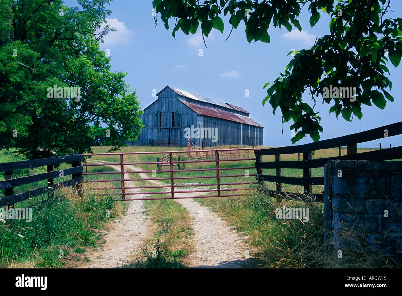 Tobacco Barn in rural Kentucky United States Stock Photo Alamy