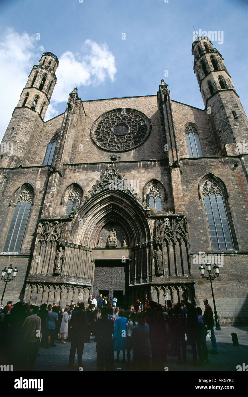 Rose window santa maria del mar hi-res stock photography and images - Alamy