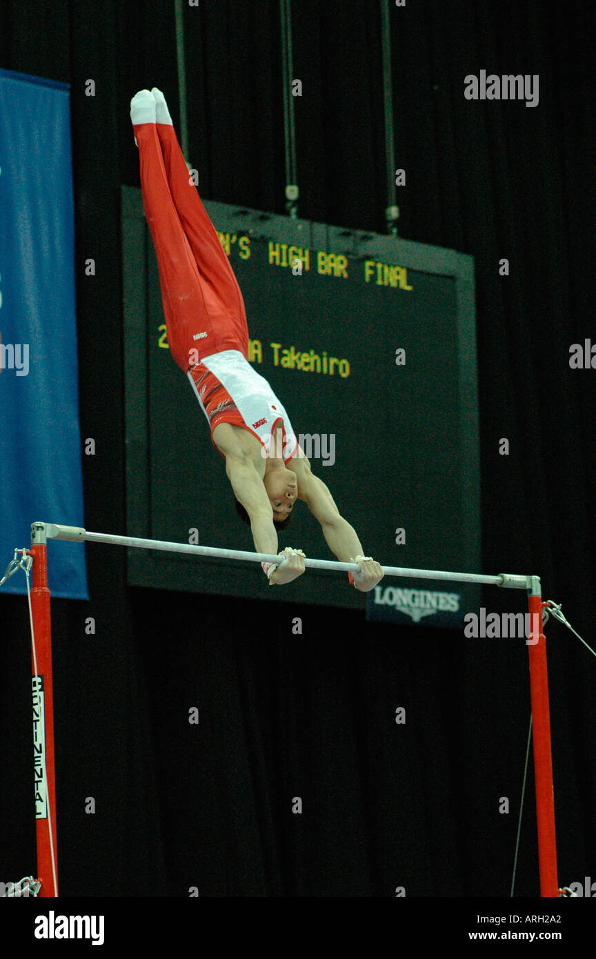 12TH ARTISTIC GYMNASTICS WORLD CUP BIRMINGHAM 12TH DECEMBER 2004 Stock Photo Alamy