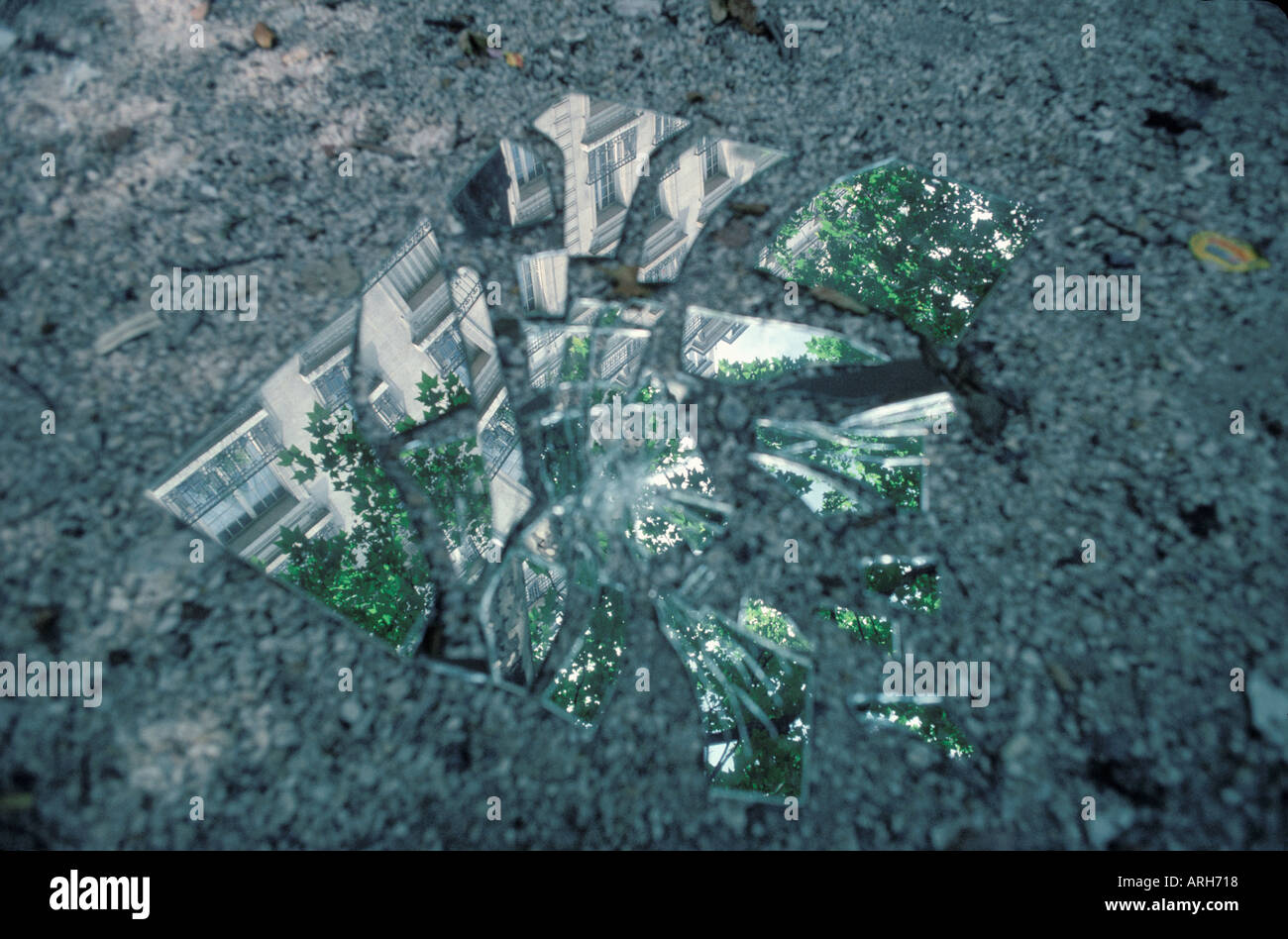 Shards of broken mirror hi-res stock photography and images - Alamy