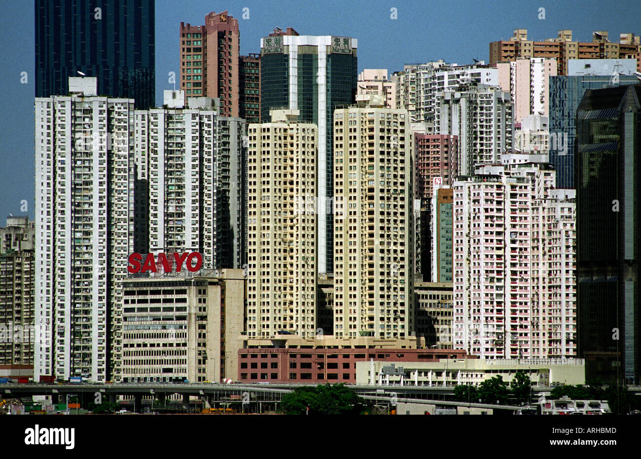 HONG KONG BUILDINGS PEOPLE AND STREET LIFE IN CENTRAL DOWNTOWN HONG KONG ISLAND AND VICTORIA HARBOUR Stock Photo