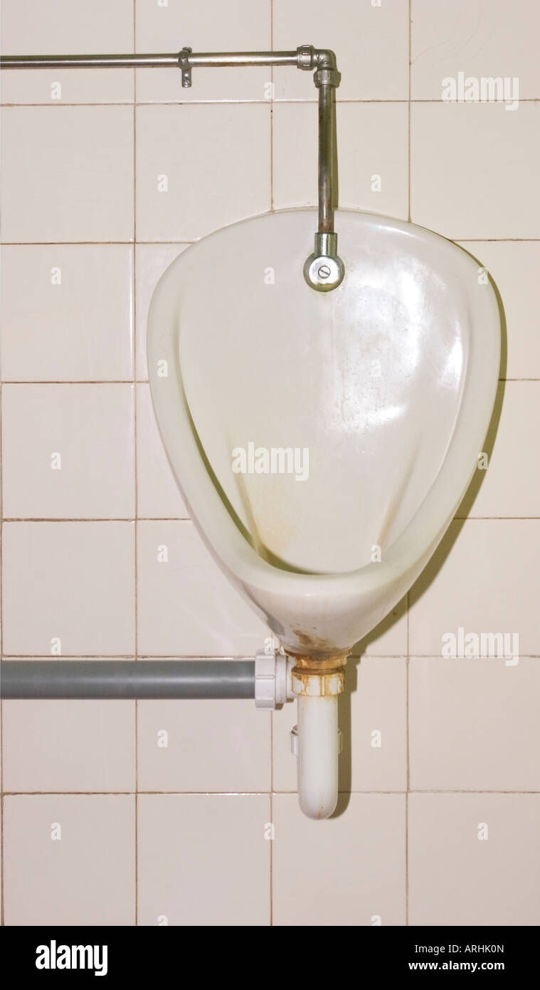 Ceramic urinal hires stock photography and images Alamy