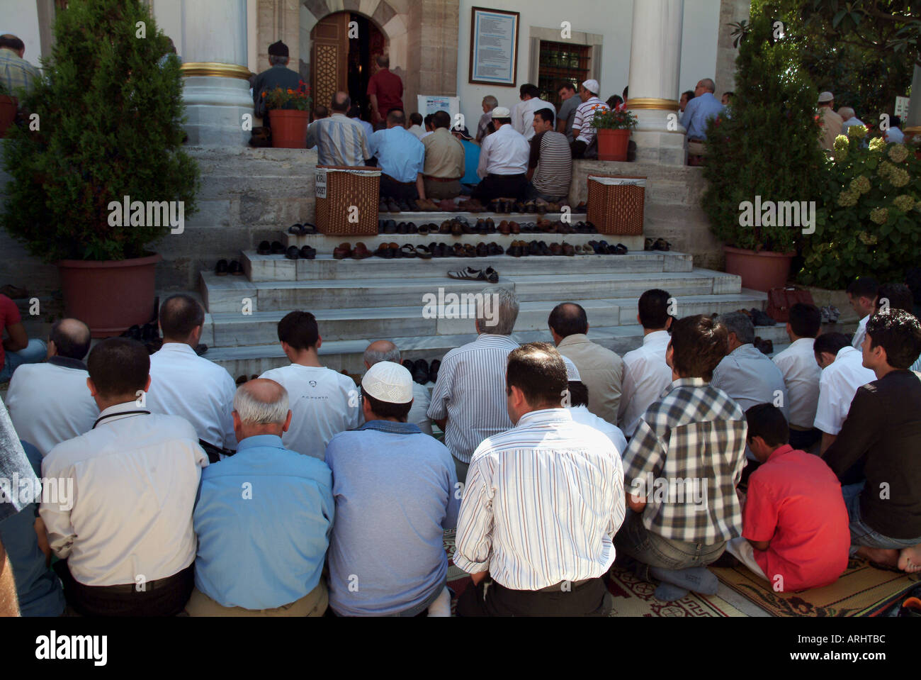 TURKISH MUSLIMS IN FRIDAY PRAY NAMAZ Stock Photo 5244091 Alamy