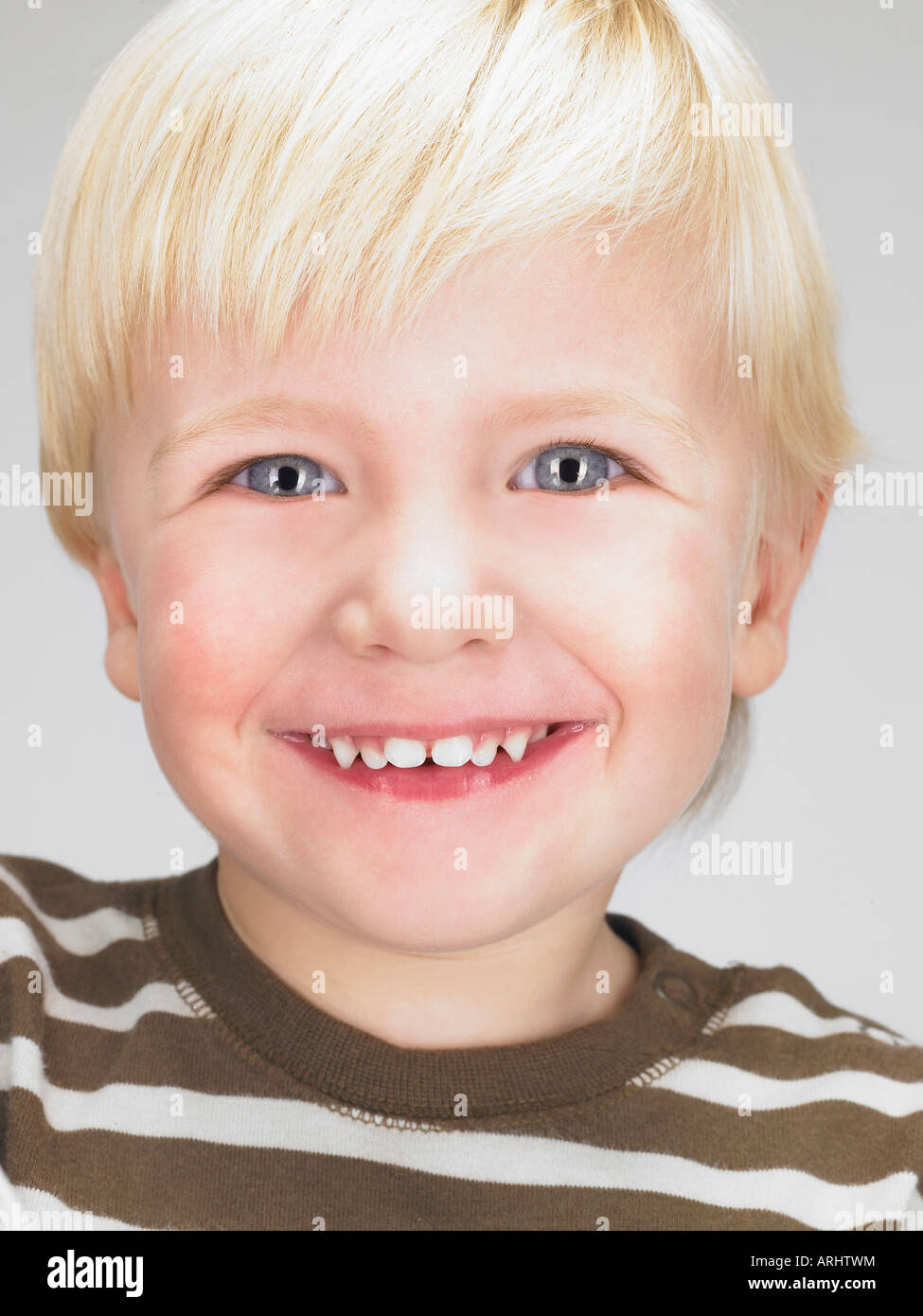 little-boy-smiling-stock-photo-alamy